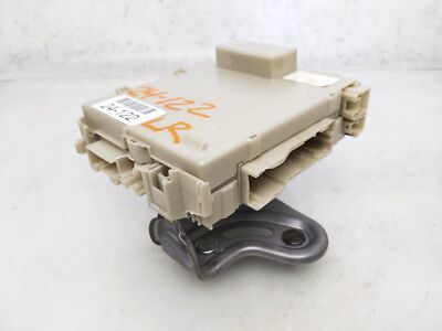 2007-2011 Lexus Gs350 3.5L Trunk Mounted Quarter Fuse Box 82670-30230