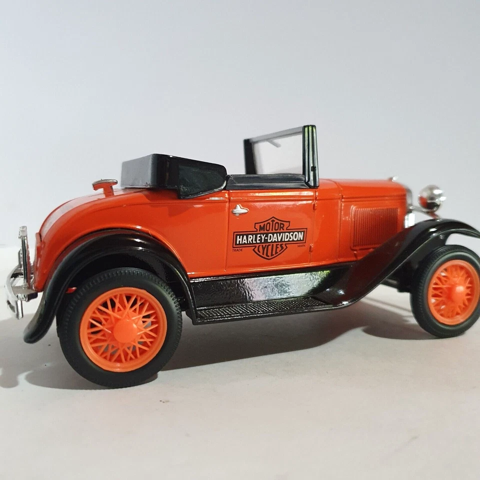 Ford Modelo A Roadster 1929, escala 1:25 edición limitada de Harley Davidson Foto 4 de 4