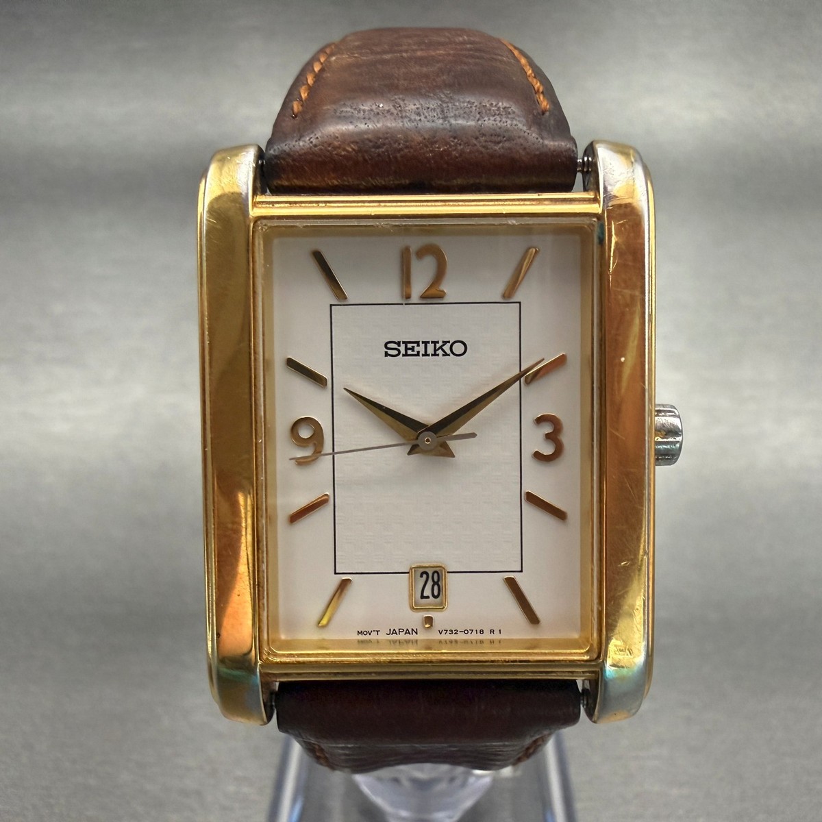 デジボーグ　SEIKO Seiko Watch Men 28mm White Dial Gold Tone Date Rectangle V732-0449
