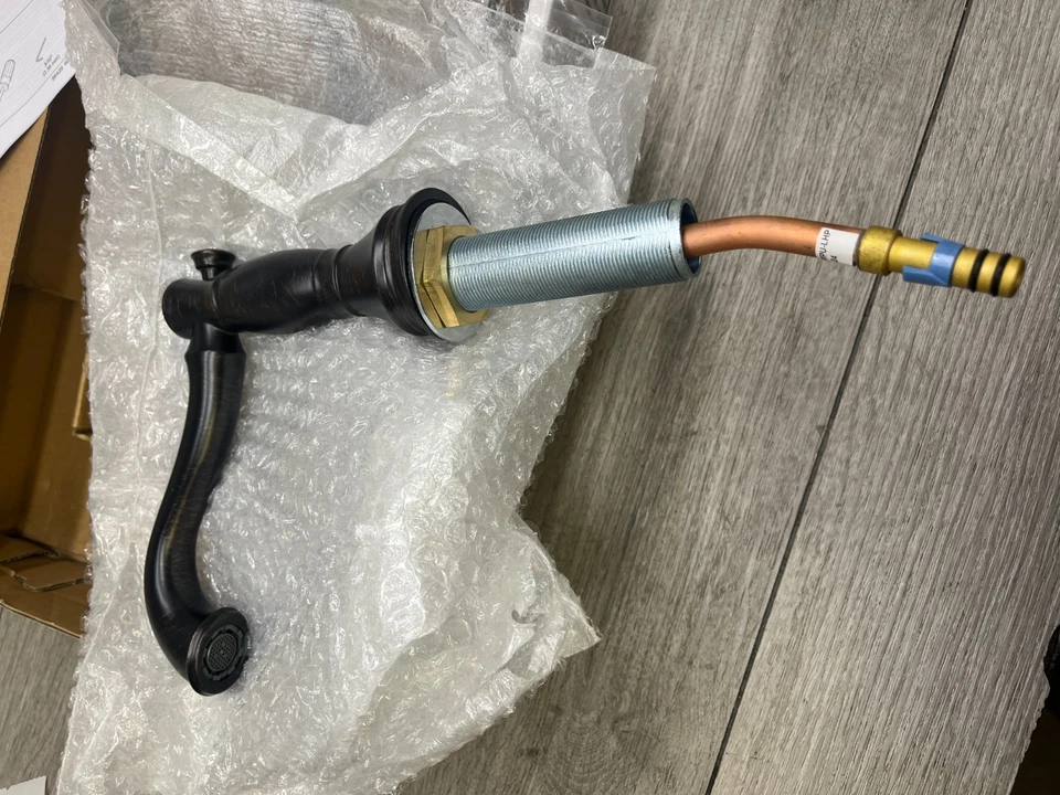 DELTA Cassidy Widespread Bathroom Faucet 3597LF-RBMPU-LHP Venetian Bronze READ - Image 3 of 4