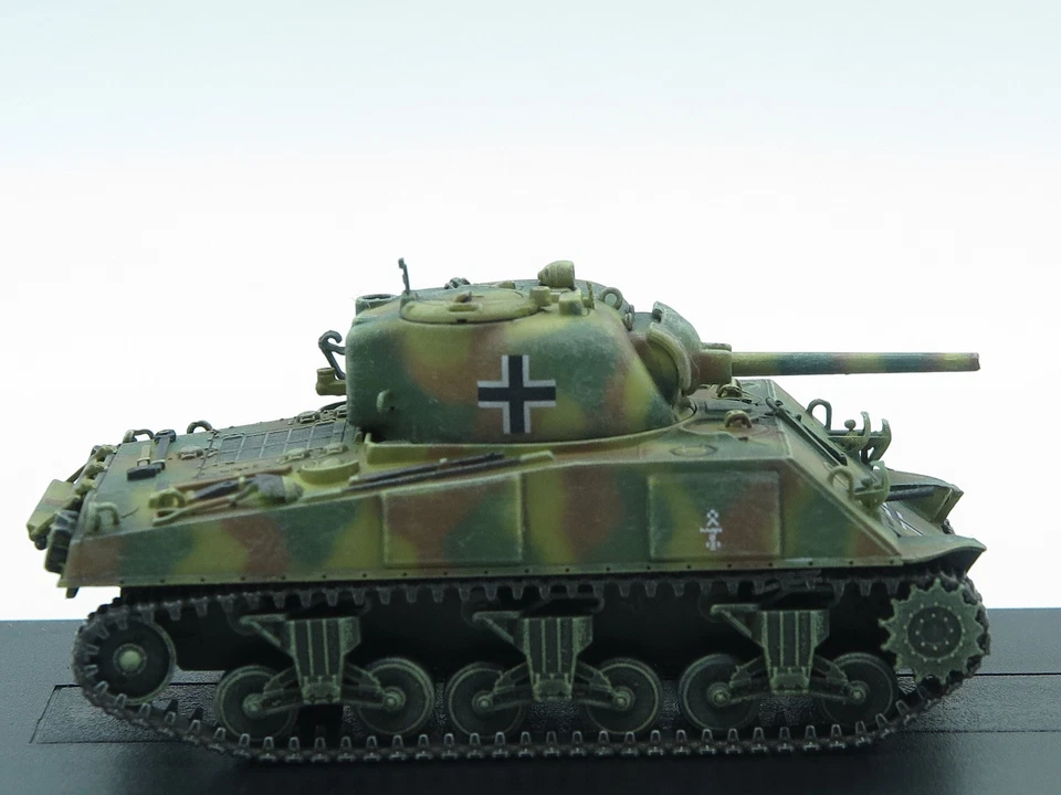 DRAGON ARMOR 60403 - Beutepanzer M4A2 75  1:72 - Immagine 4 di 4