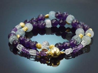 SCHICKES ARMBAND AUS AQUAMARIN AMETHYST UND VERGOLDETEM SILBER 925