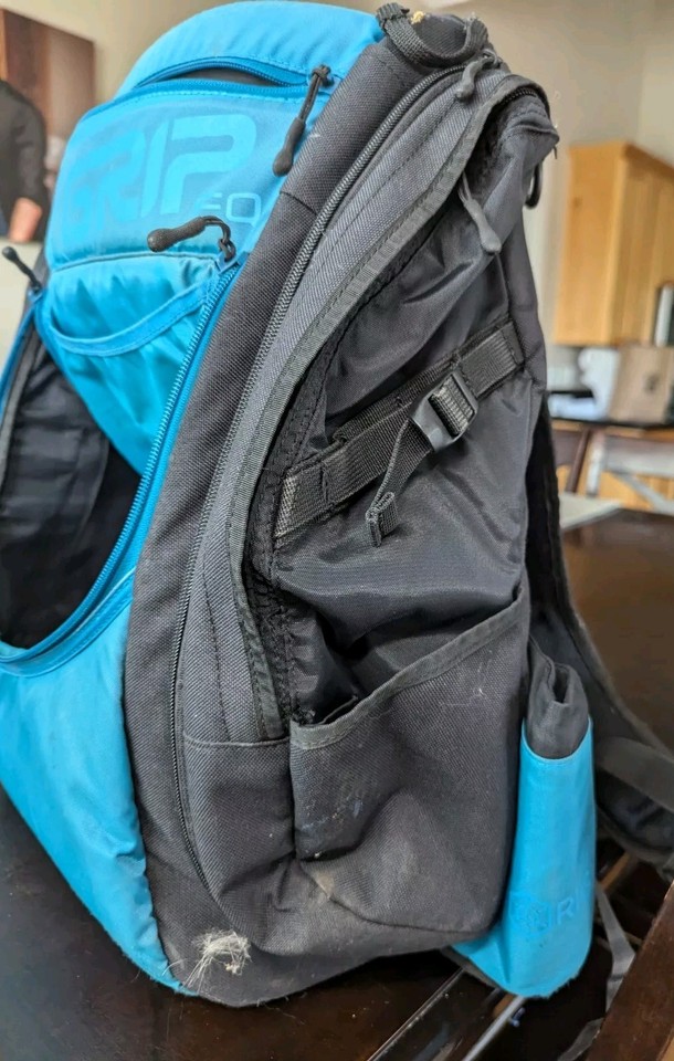 Grip EQ AX5 Disc Golf Bag (Blue Color) Includes RainFly Very Good