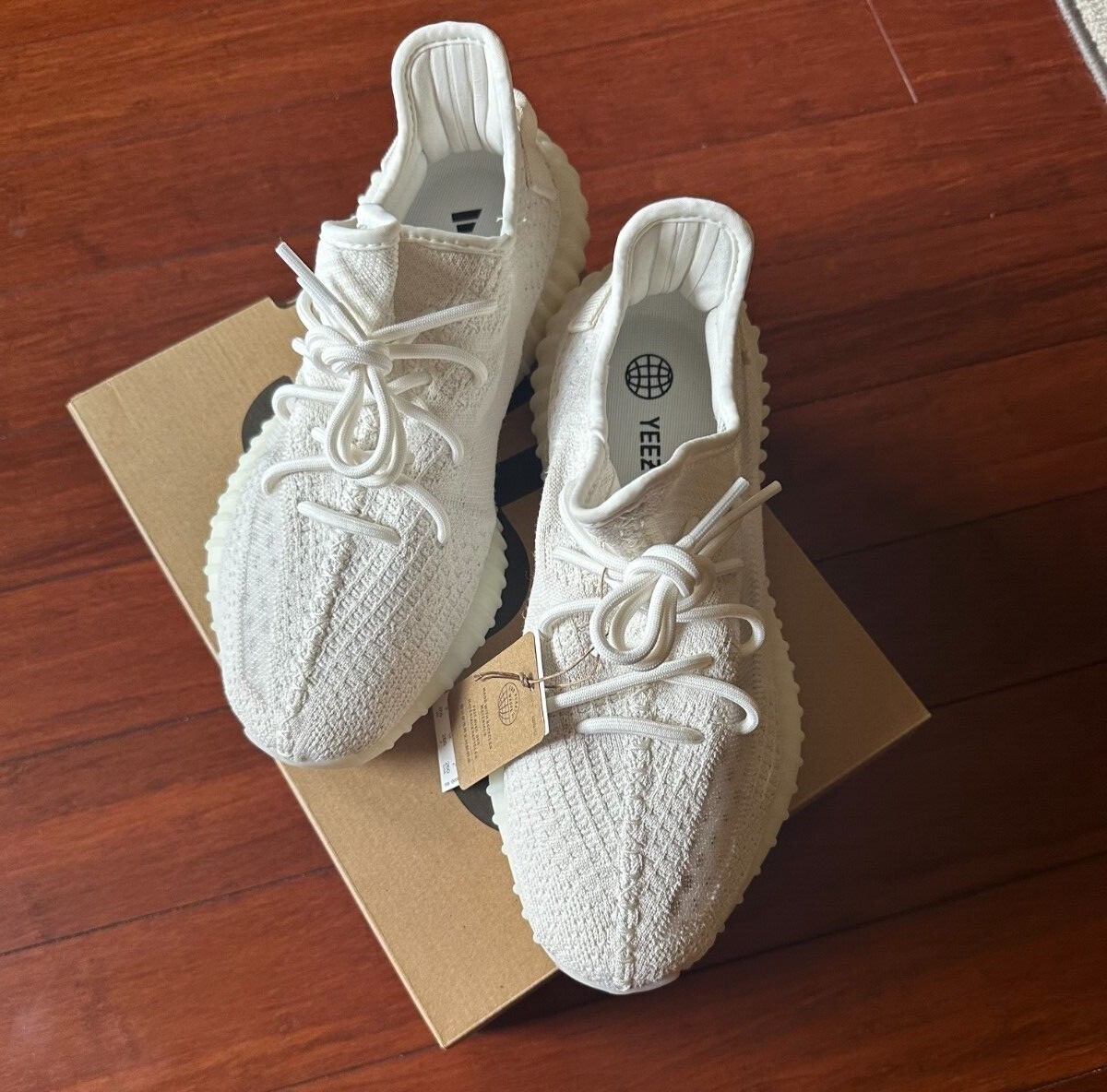 Adidas Yeezy Boost 350 V2 Low Bone - Size 8.5 BRAND NEW