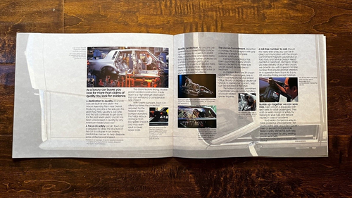 1988 Lincoln Town Car Portfolio Brochure Pamphlet Flyer - Picture 4 of 7