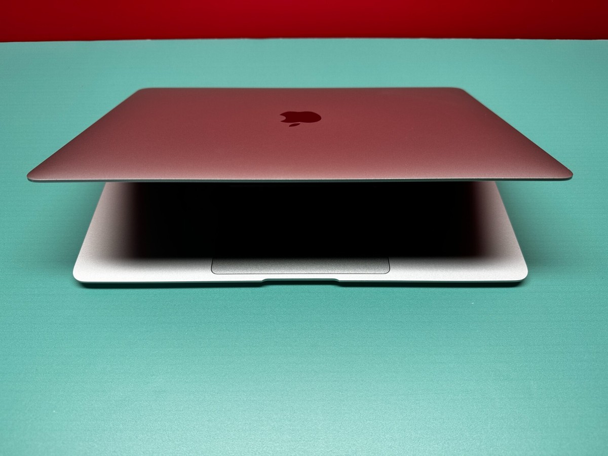 2020/21 Apple MacBook Air 13