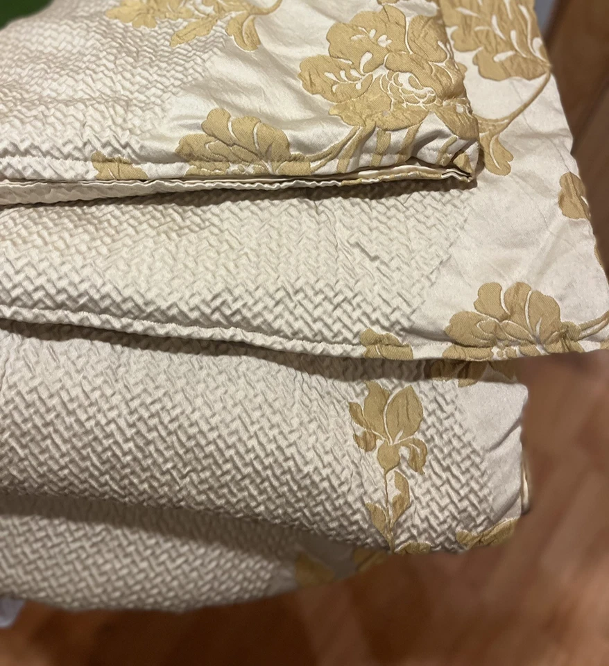 Edredón Croscill White Label bronceado dorado cachemir KING Foto 4 de 4