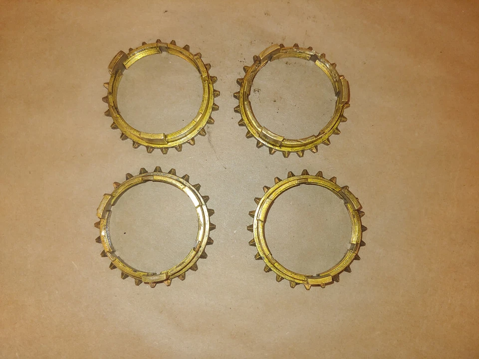 Juego de 4 anillos sincronizados Triumph Spitfire caja de cambios original 150328 OEM Foto 2 de 4