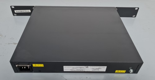 HP Switch Gigabit 8port POE + SFP - Photo 2/3