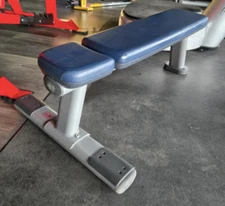 Life Fitness | Signature Series Fixed Flat Bench