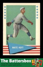 1961 Fleer #44 Waite Hoyt EXMT/EXMT+ X3785844