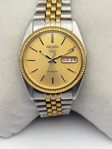 Vintage Seiko 5 Men's Automatic Watch Fluted Bezel 7S26-0500 Day/Date