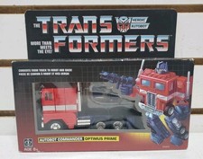 2018 Hasbro  Transformers G1 Commander Optimus Prime Autobot  Reissue  New  READ