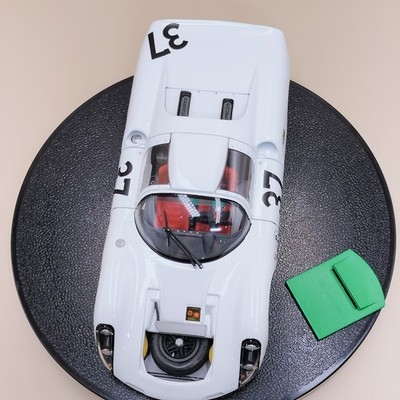 Exoto 1/18 Porsche 910 #37 White Green 12h Sebring Siffert