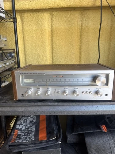 Vintage Pioneer SX-550 AM/FM Stereo Receiver Tested & Working