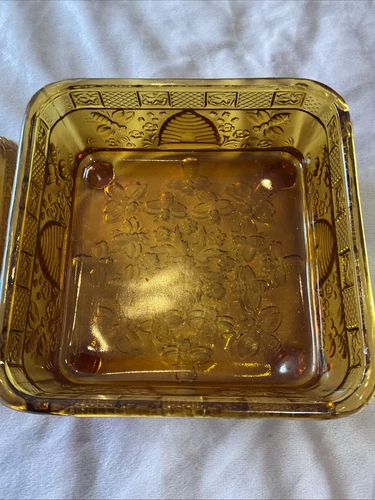 Vintage Indiana Tiara Honey Bee Beehive Candy Dish "AMBER" Very Desirable Color - Picture 3 of 6
