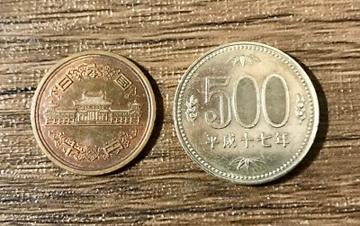 Japanische Münze Unikat 500 Yen - 10 Yen Nahaufnahme Münze Zaubertrick Scotch und Soda
