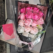 New In BOX 18 Pcs Eternal Rose Soap Flower Bouquet PINK WHITE RED