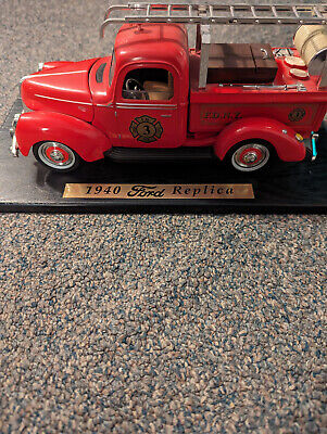 Fire Replicas FDNY Ladder 118 Scale Model