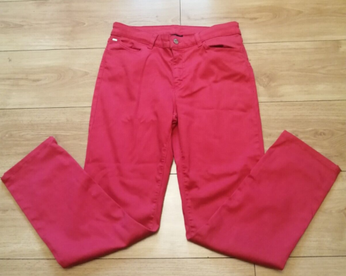 Armani Jeans Womens J18 DAHLIA High Waist Red UK Size 12 EU 31 Logo Straight Leg - Foto 1 di 13