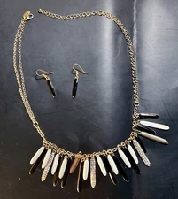 🚨Vintage Charlie Black & White Enamel & Rhinestone Necklace & Earrings