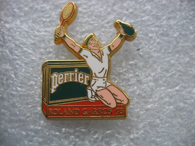 Pin's émail Arthus Bertrand Roland Garros 205 PEUGEOT, Fabrication Française