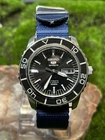 Vintage Men’s Silver Tone Seiko 5 Sports 23j Automatic Watch. Runs Well