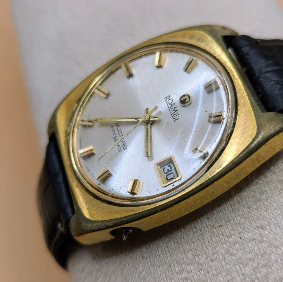 Roamer mustang automatic watch. Running. Spares/repairs. No crown 471-1230.601 - Image 3 of 4