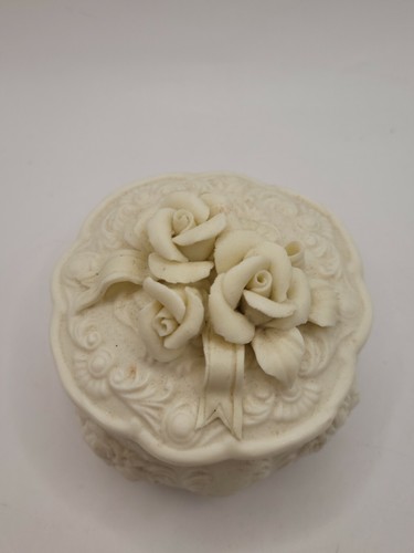 Antigua caja de baratijas blanca bisque rosa - Imagen 2 de 5