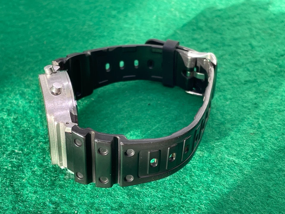 CASIO G-SHOCK DW-5600 WATCH WRISTWATCH BLACK USED CONDITION GENTS PRE OWNED, photo 2 of 5