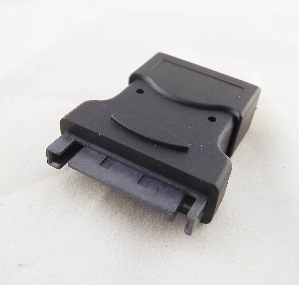 10x 4 Pin Molex PC IDE Male To 15Pin SATA Male Power Adapter Convertor Connector - Image 4 of 4