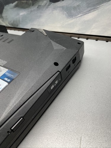 ASUS G73GW i7 q740 1.73GHz Memory 8GB 500gb HDD No and Battery - Picture 5 of 6
