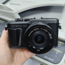 Olympus PEN E-PL10 16.1MP Mirrorless Digital Camera with 14-42mm Lens