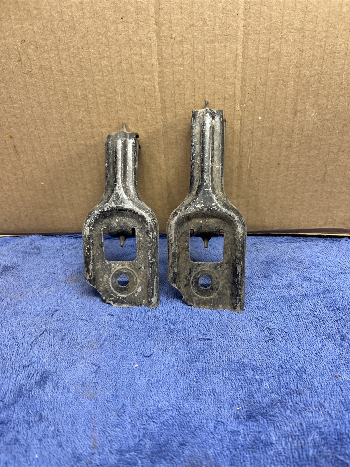 1971 Mustang Upper Radiator Mounting Brackets Cougar 1972 1973 Ford Mercury