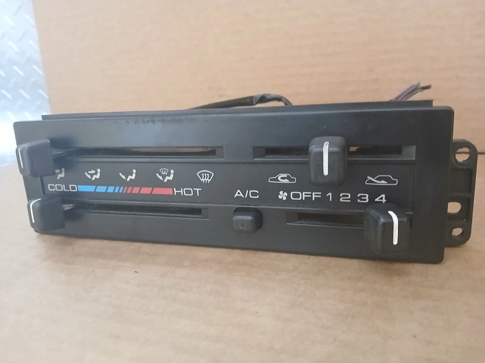 1995-1997 OEM Isuzu Rodeo  AC Heater Climate Temp control Unit - Image 3 of 4