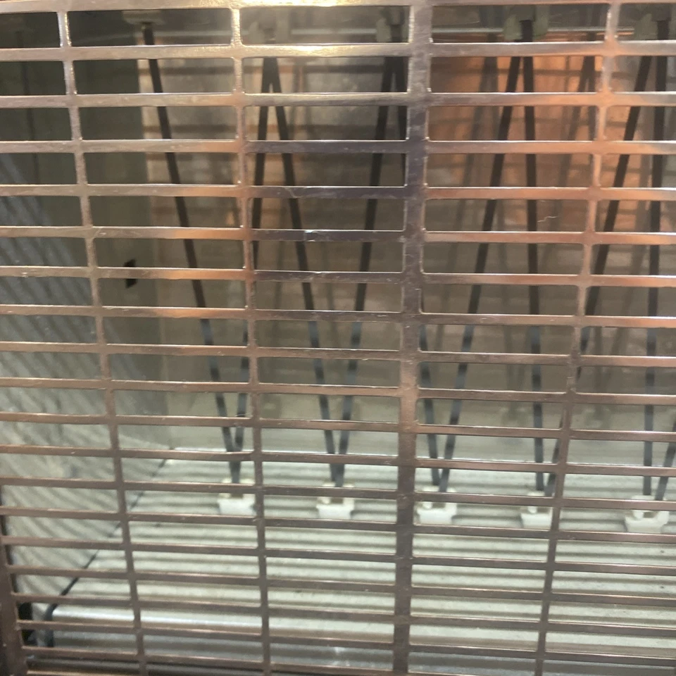 Aquecedor elétrico portátil Lakewood modelo 300, 1320 Watts testado funciona - Imagem 3 de 4