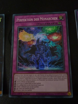 DUAD-DE076 Perfektion der Monarchen - SR  1. Auflage Boosterfrisch!