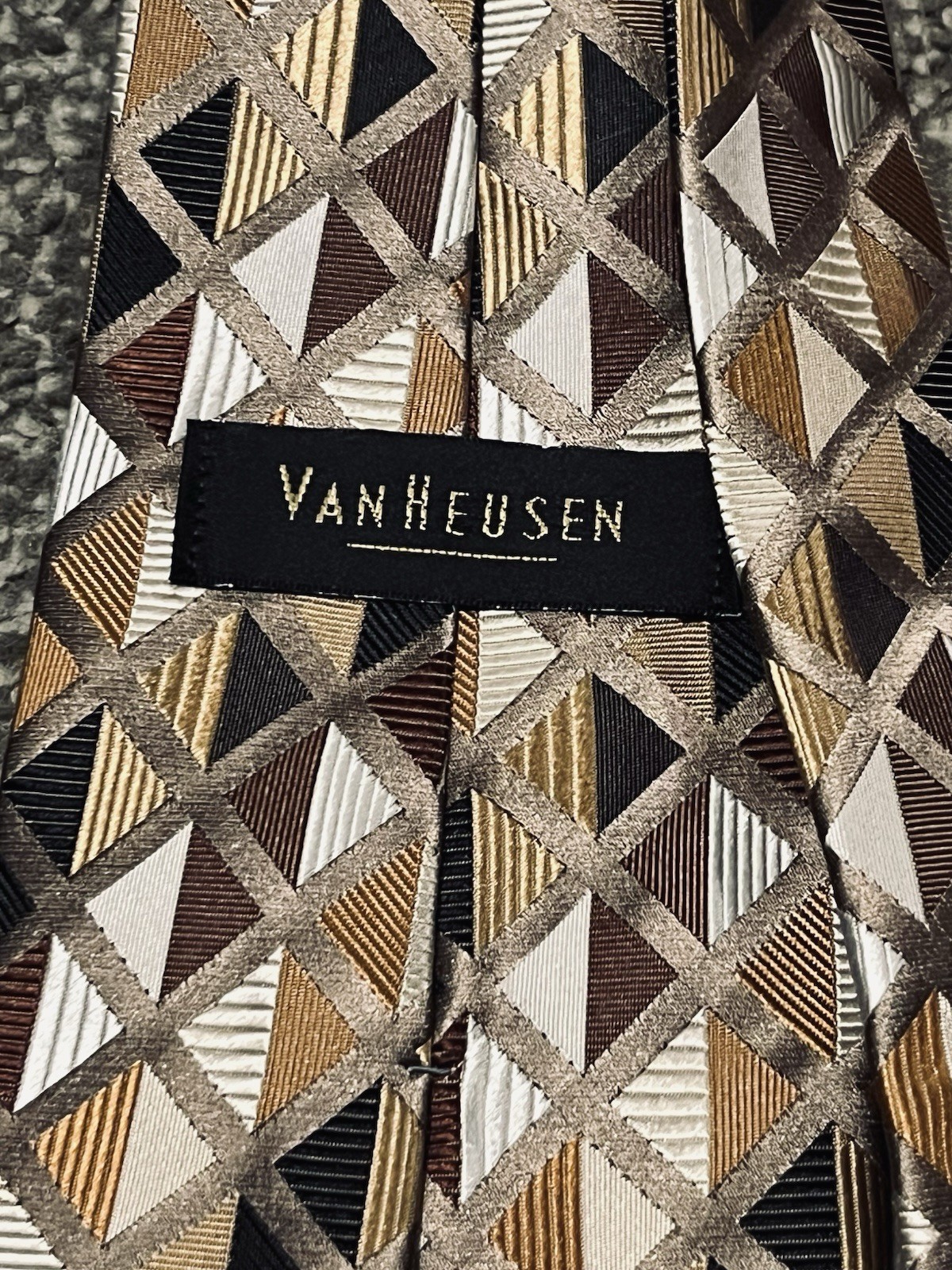 Van Heusen geometric-pattern tie - image 2