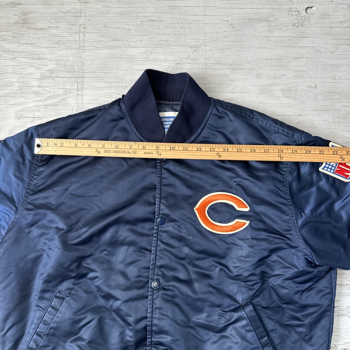 Vintage 90s Starter distressed NFL Chicago Bears Satin