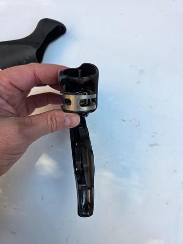 Shimano Dura Ace Di2 ST-9070 11 Speed STI Road Levers Set, Very Good Condition! - Picture 10 of 23