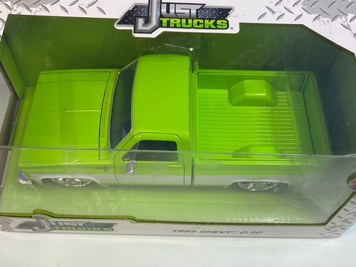 JADA 1/24 SCALE JUST TRUCKS LIME GREEN 1985 CHEVY C-10 5 SPOKE WHEELS - 第 3/8 張圖片
