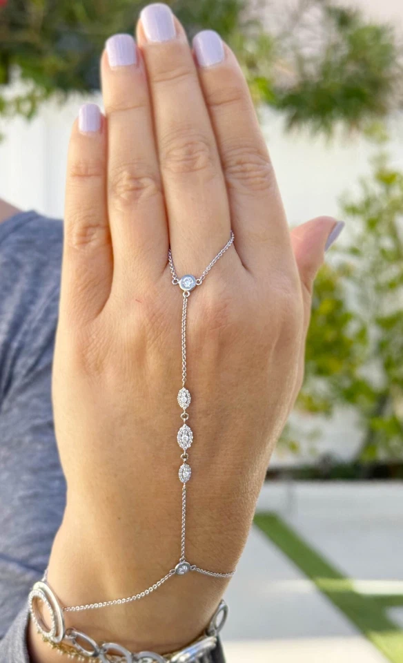 Brazalete de dedo de oro blanco de 14K anillo de diamantes de laboratorio brazalete de cadena 0,85 ctw Foto 2 de 4