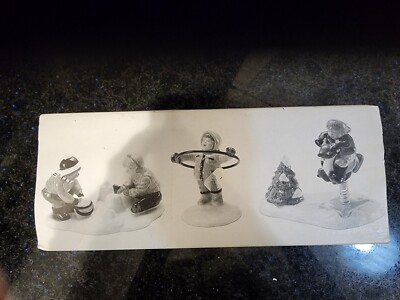 Department 56 Original Snow Village Frosty Playtime set of 3
