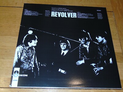 THE BEATLES - Revolver - Very rare 1966 Brazilian RED 14-track