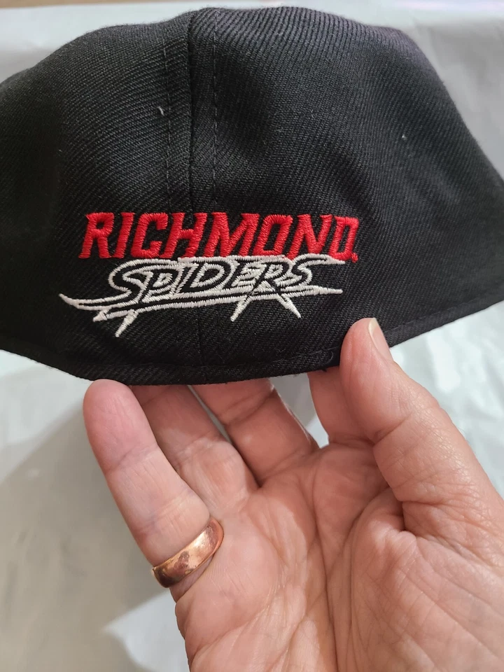 New Era 59Fifty University Of Richmond UR Spiders Black/Red Fitted Cap 7 7/8 NEW - Image 4 of 4