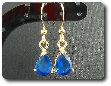 Boucles D'oreilles Saphir Rose Plaqué Or - Taille 2x7 Mm, Marque A Bijoux, Neuf Avec étiquette