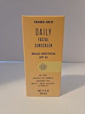 Trader Joe's Daily Facial Sunscreen Broad Spectrum SPF 40 - 1.7oz EXP 07/2027