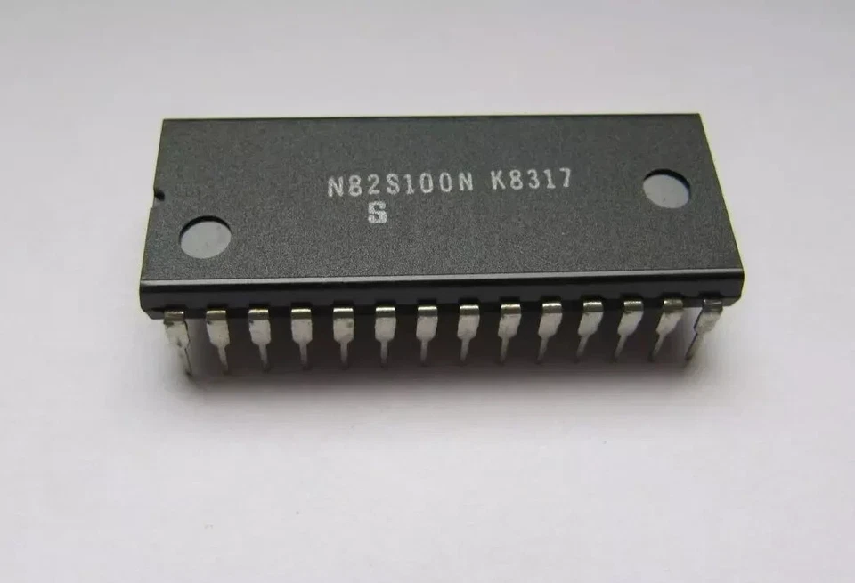 PLA for Commodore 64 C64 MOS 906114-01 251641-02 - PLS100N 82S100 NOS RARE