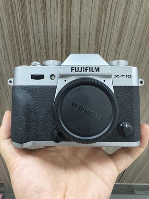 Wu！！FUJIFILM 富士フイルム X-T10 シルバー　ボディ 新製品レビュー：FUJIFILM X-T10（外観・機能編） - デジカメ Watch Watch