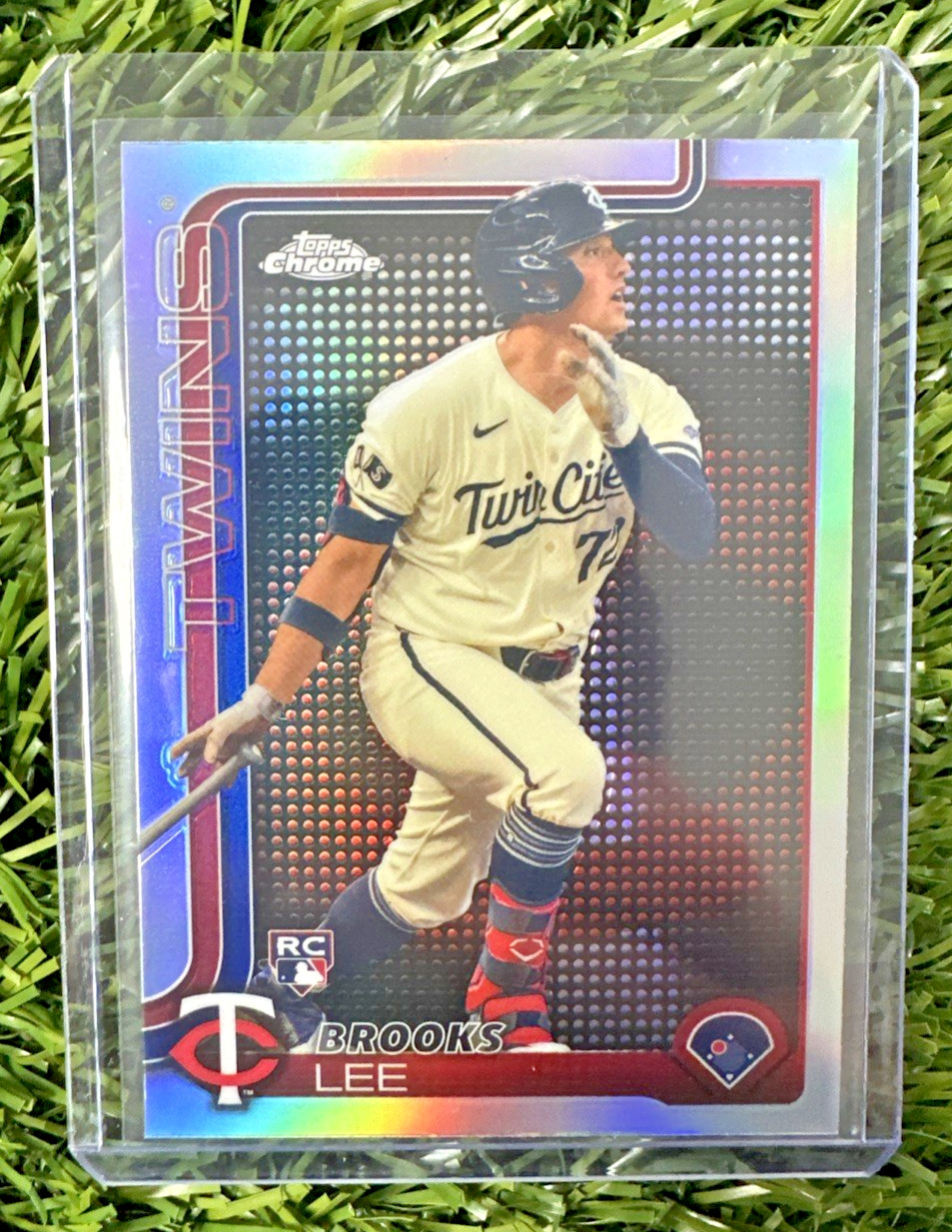 2025 Topps Chrome BROOKS LEE Lightboard Logo Refractor RC SSP Twins #234